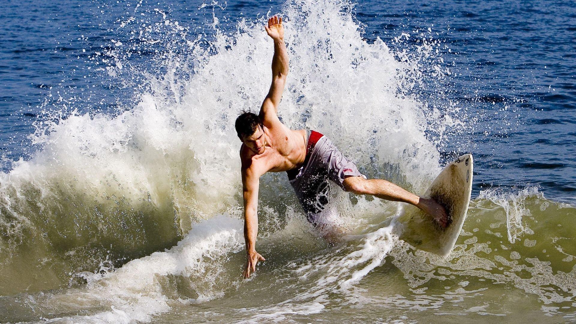 伤病康复之路，运动员如何从低谷重返巅峰